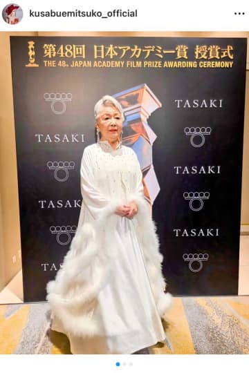 91歳・草笛光子が「美しい」　乾杯の前に日本酒…人気女優の頬にキス【日本アカデミー賞】