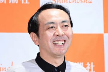 アンガ田中がR-1王者に変身？　まさかの衣装にSNS爆笑「似合っとるよ」「オシャレ～」