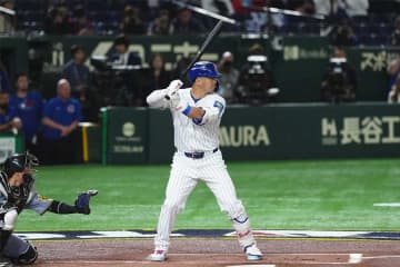 鈴木誠也が東京ドームに凱旋！　間近で見たメジャーリーガーに客席は興奮「うぉおおー！」どよめきも