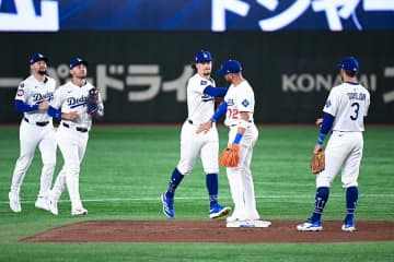 「すごい光景だよね」　ドジャース試合後にあった巨人との友好シーンに広がる感動「レア物です」