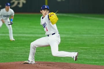 佐々木朗希、MLBデビューで衝撃の160キロ超連発　誠也に163キロ＆三振斬り、東京D騒然　初回3者凡退スタート