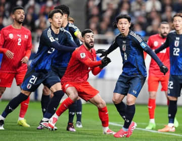 「泥臭くできなかった。綺麗さを求めてしまった」“最強”日本代表はなぜFIFAランク81位のバーレーンに大苦戦したのか。主力選手たちの証言「負けてもいい試合なはずなのに…」