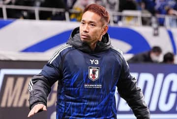 W杯アジア最終予選でここまで全てベンチ外。それでも長友佑都は本大会に必要か？【日本代表】