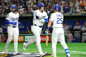 「東京ドームを狂わせた！」大谷翔平が巨人戦で叩き込んだ“凱旋鮮烈２ラン”に米記者も唖然！「彼はマジックだ」