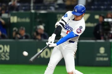 「米国のみんなが寝ている間に…」 大谷翔平の日本凱旋２ランにLAメディア、記者らは大熱狂！ スーパースターの会心アーチを絶賛「野球ボールを消し去った」