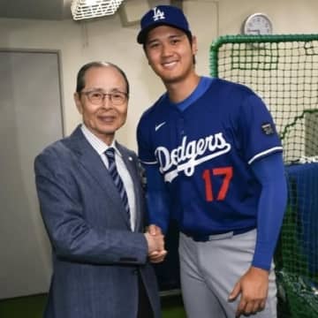 「これまた泣ける～」大谷翔平が“世界の王”との超豪華ツーショット公開にファン喝采！３日前には“ミスター”とも対面