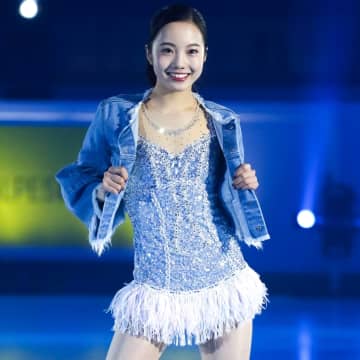 「可愛いオーラ満点！」本田真凜が６年ぶりに披露した“リアル女子高生”姿にファン喝采「まだまだ現役JKでいける」「違和感ゼロ」