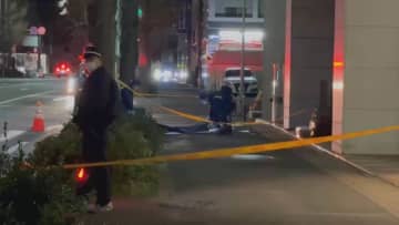 4歳男児が歩道で頭から血を流して死亡　ホテルで息子が寝たことを確認して父親が外出した間に男児が1人で部屋を出て別の場所から転落か　男児が見つかったのは部屋の真下ではない場所　福岡市博多区