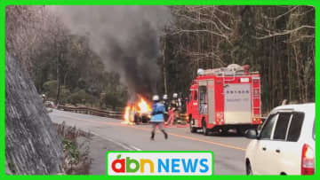 「走行中にエンジンルーム付近から煙」早朝の国道19号で車両火災　運転していた男性は避難してけがなし【長野市】